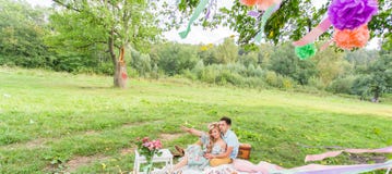 https://thumbs.dreamstime.com/t/beautiful-young-couple-having-picnic-countryside-happy-family-outdoor-smiling-man-woman-relaxing-park-relationships-94094892.jpg