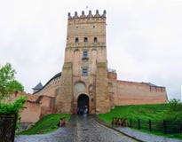 Begon het Lutsk Hoge die Kasteel, ook als het Kasteel van Lubart wordt bekend ` s, met zijn leven stock foto's Begon het Lutsk Hoge die Kasteel, ook als het Kasteel van Lubart wordt bekend ` s, met zijn leven stock foto's