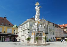 Bei Wien Бадена, †«июль 2013 Австрии Досаждайте штендеру на Hauptplatz в bei Wien Бадена стоковое изображение Bei Wien Бадена, †«июль 2013 Австрии Досаждайте штендеру на Hauptplatz в bei Wien Бадена стоковое изображение