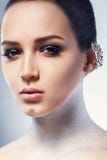 beleza Cara bonita da mulher com batom vermelho nos bordos 'sexy' completos gordos Close up da boca do ` s da menina com composiç fotografia de stock beleza Cara bonita da mulher com batom vermelho nos bordos 'sexy' completos gordos Close up da boca do ` s da menina com composiç fotografia de stock