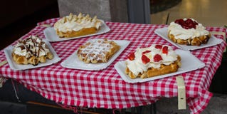 Belgische Waffeln in Brügge lizenzfreies stockfoto Belgische Waffeln in Brügge lizenzfreies stockfoto