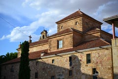 Bella vecchia città di sindaco di Salamanca, della Spagna, della cattedrale e della plaza e dell'università di Universidad, archi immagini stock Bella vecchia città di sindaco di Salamanca, della Spagna, della cattedrale e della plaza e dell'università di Universidad, archi immagini stock