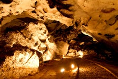 Belle caverne avec beaucoup de stalagmites et Photos stock Belle caverne avec beaucoup de stalagmites et Photos stock