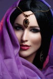 Belle fille avec le maquillage arabe photographie stock Belle fille avec le maquillage arabe photographie stock