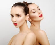 Belles jeunes femmes sexy du portrait deux image libre de droits Belles jeunes femmes sexy du portrait deux image libre de droits
