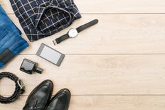 Bello modo casuale e vestiti degli uomini messi Fotografia Stock Libera da Diritti Bello modo casuale e vestiti degli uomini messi Fotografia Stock Libera da Diritti