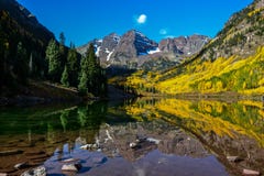 Bells marron, Aspen, le Colorado photo libre de droits Bells marron, Aspen, le Colorado photo libre de droits