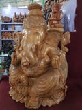 Bentota Sri Lanka, Maj, - 04, 2018: Drewniana statua Ganesh bóg słonia Hinduska głowa w pamiątkarskim sklepie fotografia stock Bentota Sri Lanka, Maj, - 04, 2018: Drewniana statua Ganesh bóg słonia Hinduska głowa w pamiątkarskim sklepie fotografia stock