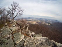 Berg Cliff Overlooking Eastern Pennsylvania in de Herfst stock afbeelding Berg Cliff Overlooking Eastern Pennsylvania in de Herfst stock afbeelding
