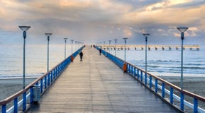 Berömd pir i Palanga, Litauen royaltyfria foton Berömd pir i Palanga, Litauen royaltyfria foton