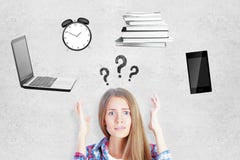 Beschäftigtes Frauenporträt lizenzfreie stockfotos Beschäftigtes Frauenporträt lizenzfreie stockfotos