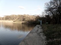 Betonuje riverbank zdjęcia stock Betonuje riverbank zdjęcia stock