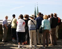 Bezienswaardigheden bezoekende groep stock fotografie Bezienswaardigheden bezoekende groep stock fotografie