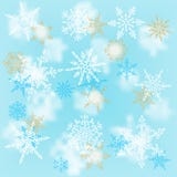 Bianco di Natale e fiocchi di neve dell'oro sul fondo del blu della sfuocatura Modello di vacanza invernale Cartolina d'auguri Il Fotografia Stock Libera da Diritti Bianco di Natale e fiocchi di neve dell'oro sul fondo del blu della sfuocatura Modello di vacanza invernale Cartolina d'auguri Il Fotografia Stock Libera da Diritti