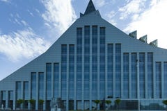 Biblioteca nazionale della Lettonia, Riga, 2016 fotografia stock Biblioteca nazionale della Lettonia, Riga, 2016 fotografia stock