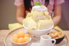 Bingsu Durian with Durian ice cream and Whipped cream stock photography Bingsu Durian with Durian ice cream and Whipped cream stock photography