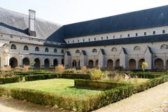 Binnen de Abdij van Fontevraud, vormt het klooster het centrum van stock afbeelding Binnen de Abdij van Fontevraud, vormt het klooster het centrum van stock afbeelding