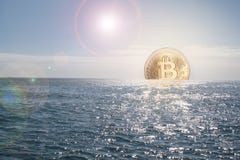 Bitcoin die of in oceaan toenemen dalen royalty-vrije stock afbeeldingen Bitcoin die of in oceaan toenemen dalen royalty-vrije stock afbeeldingen