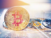 Bitcoinmuntstuk en crypto cerrency bedrijfsconcept stock foto Bitcoinmuntstuk en crypto cerrency bedrijfsconcept stock foto