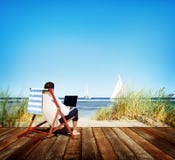 Biznesmen Biznesowej podróży plaży Wakacyjny Pracujący pojęcie fotografia stock Biznesmen Biznesowej podróży plaży Wakacyjny Pracujący pojęcie fotografia stock