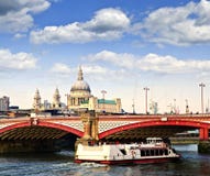 Blackfriars Bridge and St. Paul's Cathedral royalty free stock photo Blackfriars Bridge and St. Paul's Cathedral royalty free stock photo