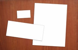 blankt företags identitetstabellträ royaltyfri fotografi blankt företags identitetstabellträ royaltyfri fotografi