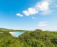 Blauwe hemel over Lazzaretto-strand stock foto Blauwe hemel over Lazzaretto-strand stock foto