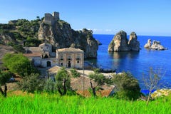 Blue Bay, Tuna Fishing Houses Royalty Free Stock Images Blue Bay, Tuna Fishing Houses Royalty Free Stock Images