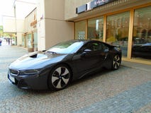 Bmw I8 на улице стоковое изображение Bmw I8 на улице стоковое изображение
