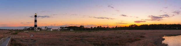 Bodie Island Lighthouse-zonsondergangpanorama royalty-vrije stock fotografie Bodie Island Lighthouse-zonsondergangpanorama royalty-vrije stock fotografie