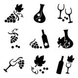 Botellas de las uvas, de la copa de vino y de vino, sistema del vector libre illustration Botellas de las uvas, de la copa de vino y de vino, sistema del vector libre illustration