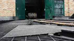 Bourbonvat die op Spoor Rolling Bourbonvat die op Spoor Rolling