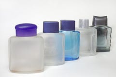 Bouteilles vides de lotions après rasage photographie stock libre de droits Bouteilles vides de lotions après rasage photographie stock libre de droits
