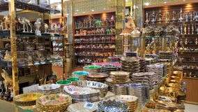 Boutique de souvenirs à Dubaï photographie stock libre de droits Boutique de souvenirs à Dubaï photographie stock libre de droits