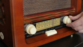 Bouton radio de accord de fm de main Bouton de stéréo et de contrôle de vintage Bouton radio de accord de fm de main Bouton de stéréo et de contrôle de vintage