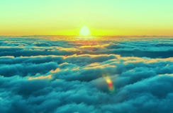 Boven wolken Stock Afbeeldingen Boven wolken Stock Afbeeldingen
