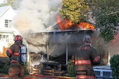 Brand 2 van het huis royalty-vrije stock afbeelding Brand 2 van het huis royalty-vrije stock afbeelding