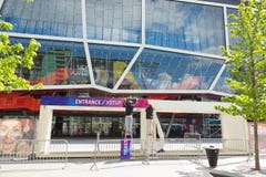 Bratislava, Slovacchia - 7 maggio 2019: La preparazione entra nei portoni - i 3 giorni prima del campionato del mondo dell'hockey fotografia stock Bratislava, Slovacchia - 7 maggio 2019: La preparazione entra nei portoni - i 3 giorni prima del campionato del mondo dell'hockey fotografia stock