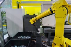 Brazo del robot industrial fotografía de archivo Brazo del robot industrial fotografía de archivo