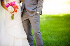 https://thumbs.dreamstime.com/t/bride-groom-closeup-holding-hands-wedding-holding-colorful-beautiful-wedding-bouquet-59110139.jpg