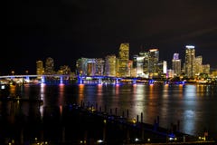 Bro till i stadens centrum Miami arkivbild Bro till i stadens centrum Miami arkivbild