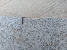broken tegelplattor arkivbild broken tegelplattor arkivbild