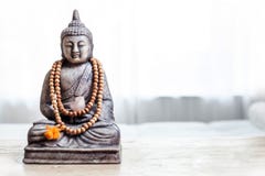 Buddha statua w białym pokoju zdjęcia stock Buddha statua w białym pokoju zdjęcia stock