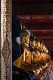Buddha-Statuen innerhalb des Tempels von Wat Pho Bangkok Thailand lizenzfreie stockfotos Buddha-Statuen innerhalb des Tempels von Wat Pho Bangkok Thailand lizenzfreie stockfotos
