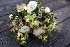 Bukett vildblommor, brud- bukett arkivbild Bukett vildblommor, brud- bukett arkivbild