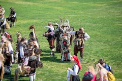 Bulgarisches Folklore- und Maskeradefestival Varvara lizenzfreie stockbilder Bulgarisches Folklore- und Maskeradefestival Varvara lizenzfreie stockbilder