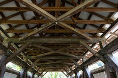 Bundels van Schedelvork Behandelde Brug royalty-vrije stock foto Bundels van Schedelvork Behandelde Brug royalty-vrije stock foto