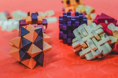 Bunte Block-Anordnung für verschiedene Formen und Farben lizenzfreie stockfotografie Bunte Block-Anordnung für verschiedene Formen und Farben lizenzfreie stockfotografie