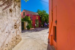 Buntes Fiskardo-Dorf in Kefalonia Griechenland lizenzfreie stockfotografie Buntes Fiskardo-Dorf in Kefalonia Griechenland lizenzfreie stockfotografie