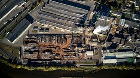 Bästa sikt för snickerifabrik royaltyfri bild Bästa sikt för snickerifabrik royaltyfri bild